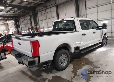 2025 Ford F-250 Xl из США, поврежденный, VIN 1FT7W2BT3SEC37202